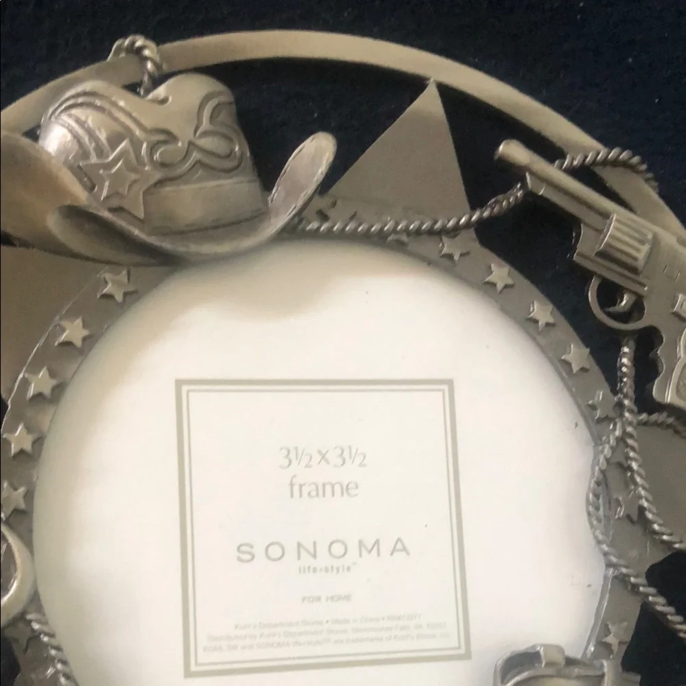 Western pewter metal Picture Frame‎ cowboy theme round small
